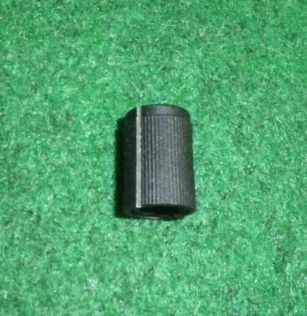 15mm x 10mm Diam Instrument / Audio Knob with 6mm Splined Shaft - Part # FC7249