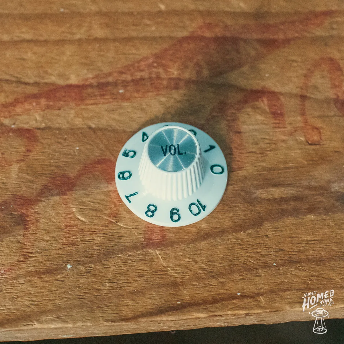 Bright White 'Vol.' which hat control knob for 5.95mm 24 Spline USA spec pots - B-Stock