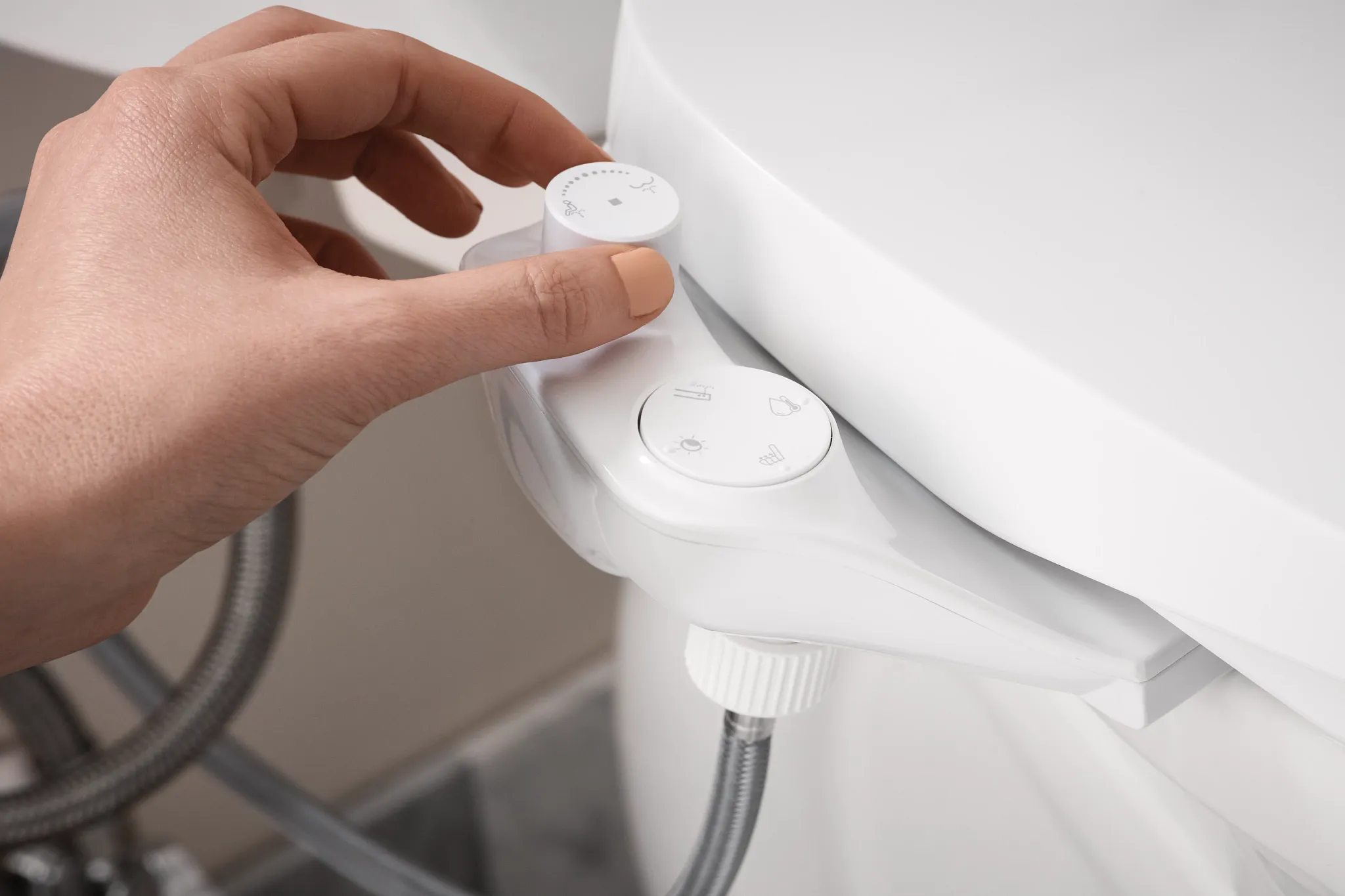 Moen 3-series Electronic Bidet Seat